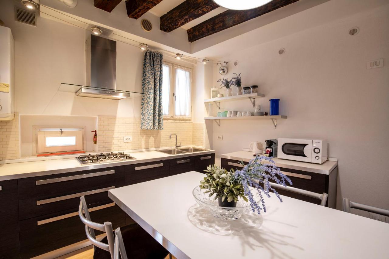Ca Fontana Apartment เวนิส ภายนอก รูปภาพ